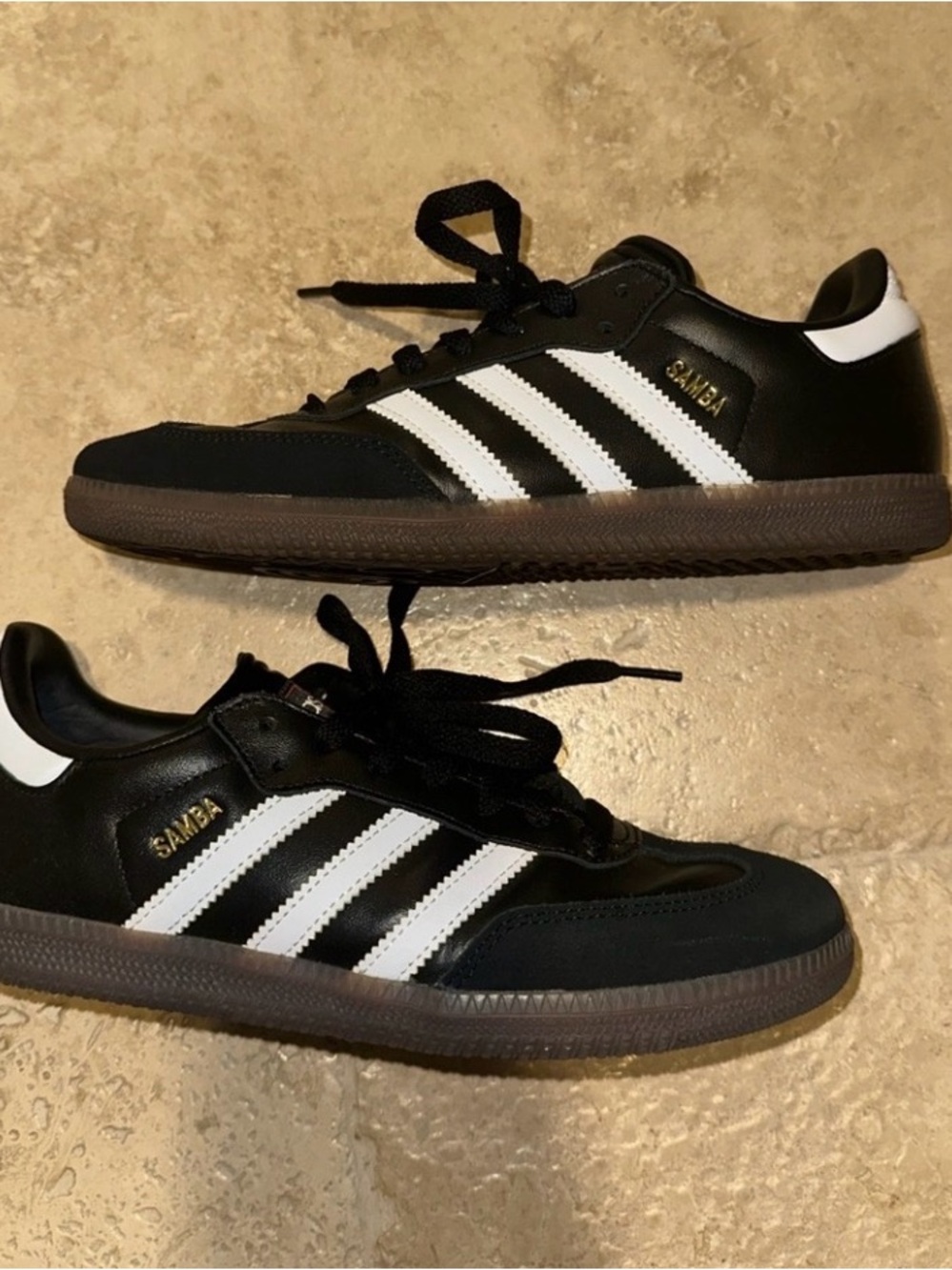 Adidas Samba - Black Gum sole - Women’s 7.5, Mens 6